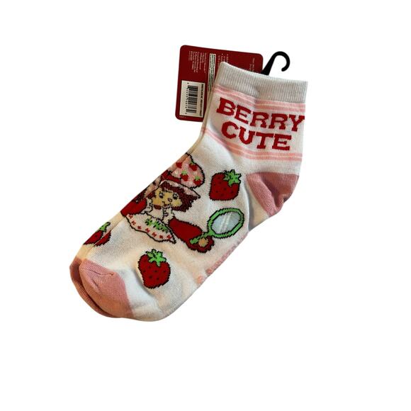 NEW STRAWBERRY SHORTCAKE Novelty Socks - Picture 2 of 6